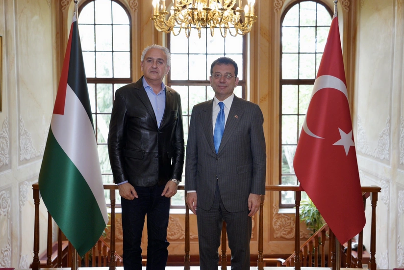 Əkrəm İmamoğlu ramallahlı həmkarı ilə Qəzzaya yardımı müzakirə edib