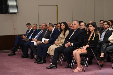 Vəkil olmaq istəyirəm adlı yay məktəbinin bağlanış mərasimi keçirilib