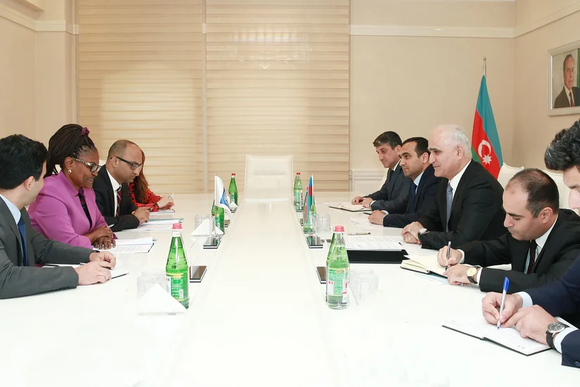 İqtisadiyyat naziri Dünya Bankının regional direktoru ilə görüşüb