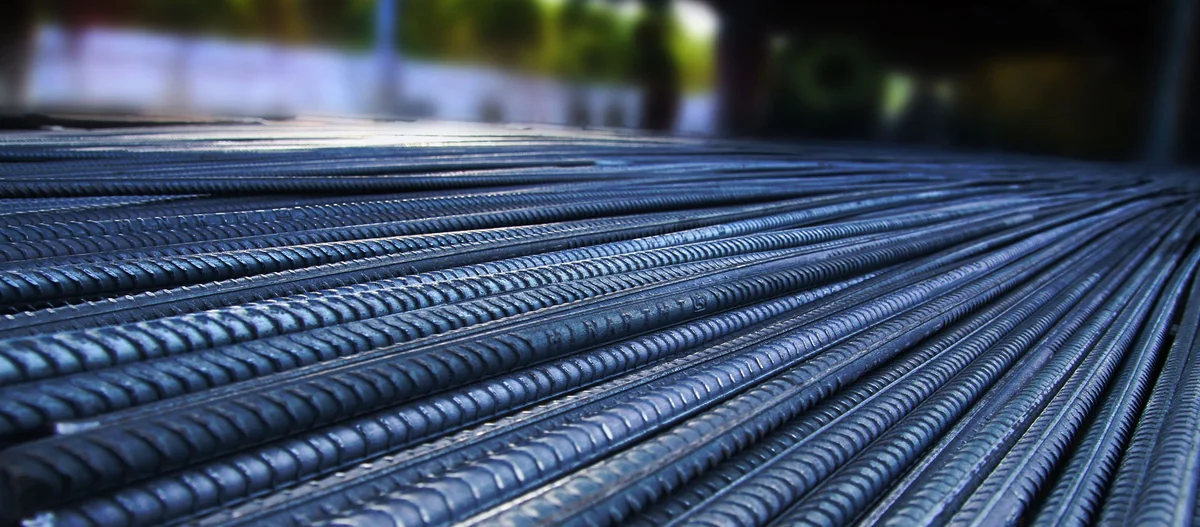 Azerbaijan almost halves imports of ferrous metals