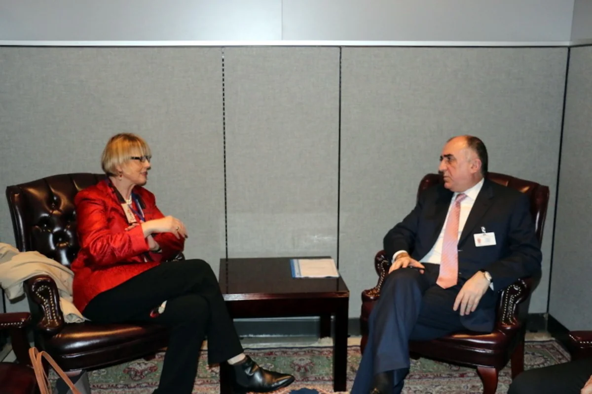 Elmar Mammadyarov meets with Secretary General of European External Action Service