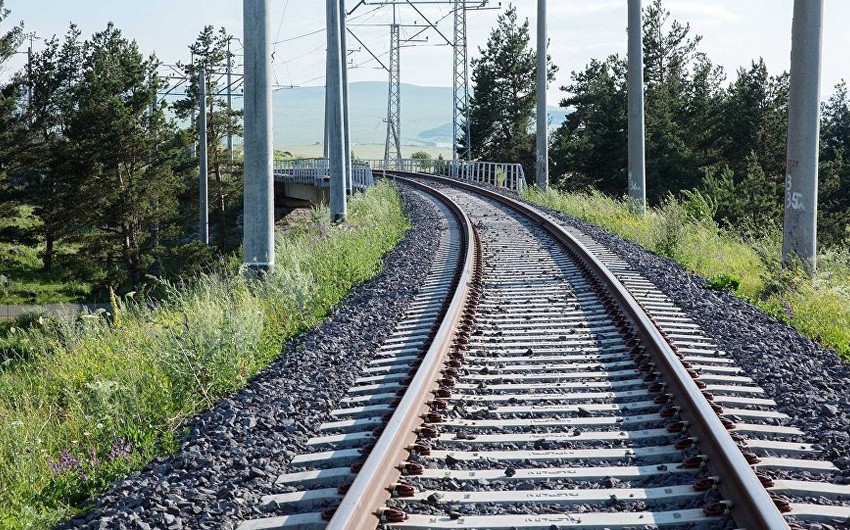 Azərbaycan ötən ilin 11 ayında Rusiyadan 410 min dollarlıq dəmir yolu şpalı alıb