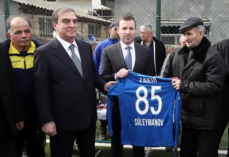 AFFA-nın Gəncədə inşa etdiyi növbəti meydança istifadəyə verilib