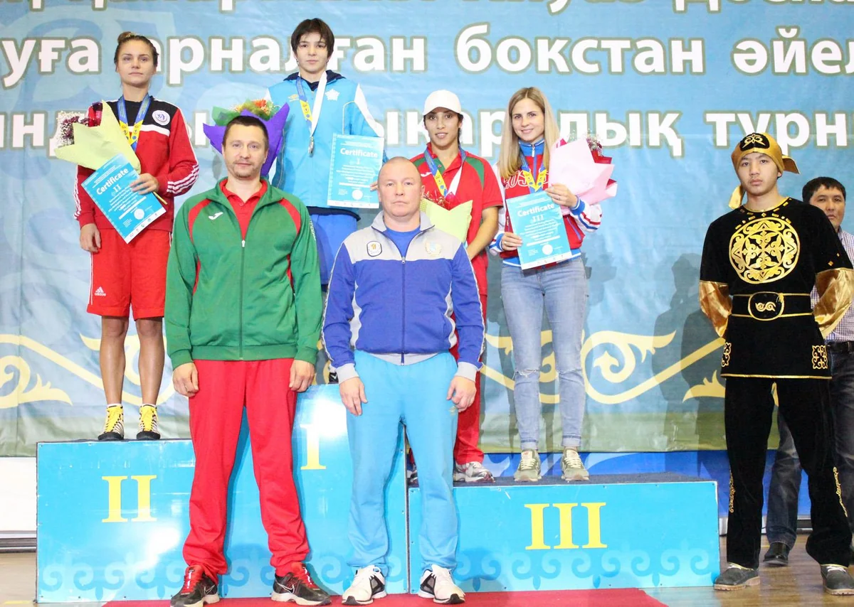 ​Azərbaycanın qadın boksçuları Qazaxıstanda 4 medal qazanıb