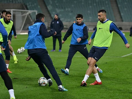 Azərbaycan yığması UEFA Millətlər Liqasındakı oyunlar ərəfəsində Bakı Olimpiya Stadionunda məşqə çıxıb