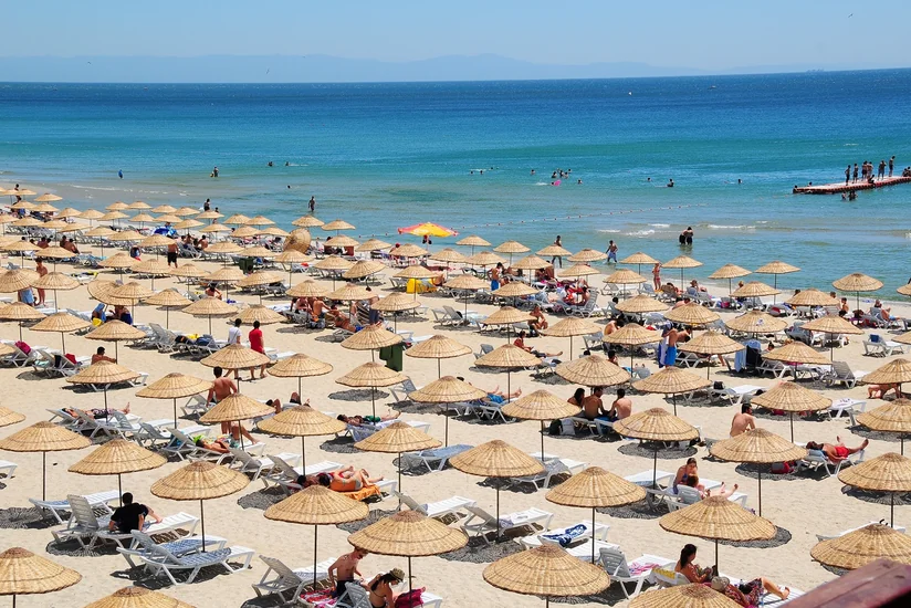 Free beach opens in Baku