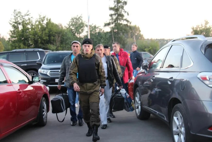 ​Армянина-нелегала выдворили из Кузбасса за злостное уклонение от армии