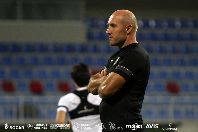 Neftçinin baş məşqçisi: Aparıcı futbolçuların zədəli olması bizi məyus edir