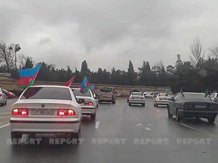Bakıda Zəfər avtoyürüşü keçirilib