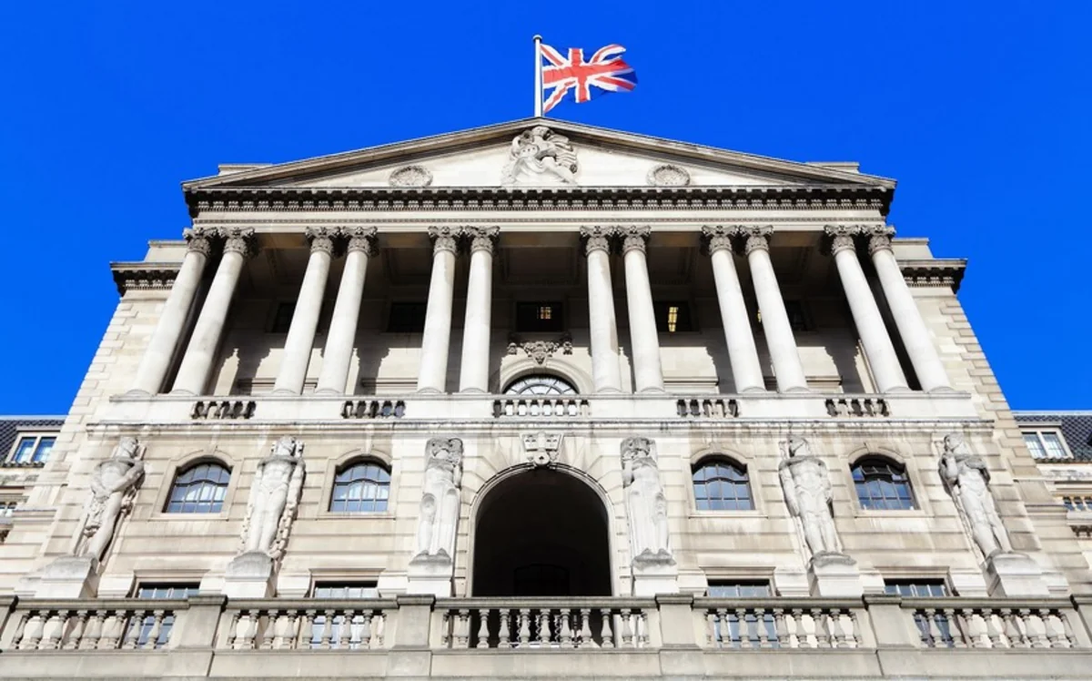 Bank of England leaves discount rate at 5.25% per annum