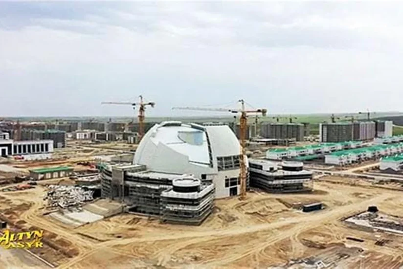 Сердар Бердымухамедов предложил вынести на всенародное обсуждение название нового города