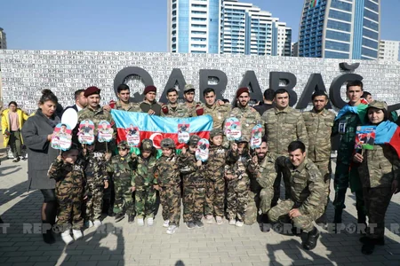 Парк военных трофеев в День Победы - ФОТОРЕПОРТАЖ