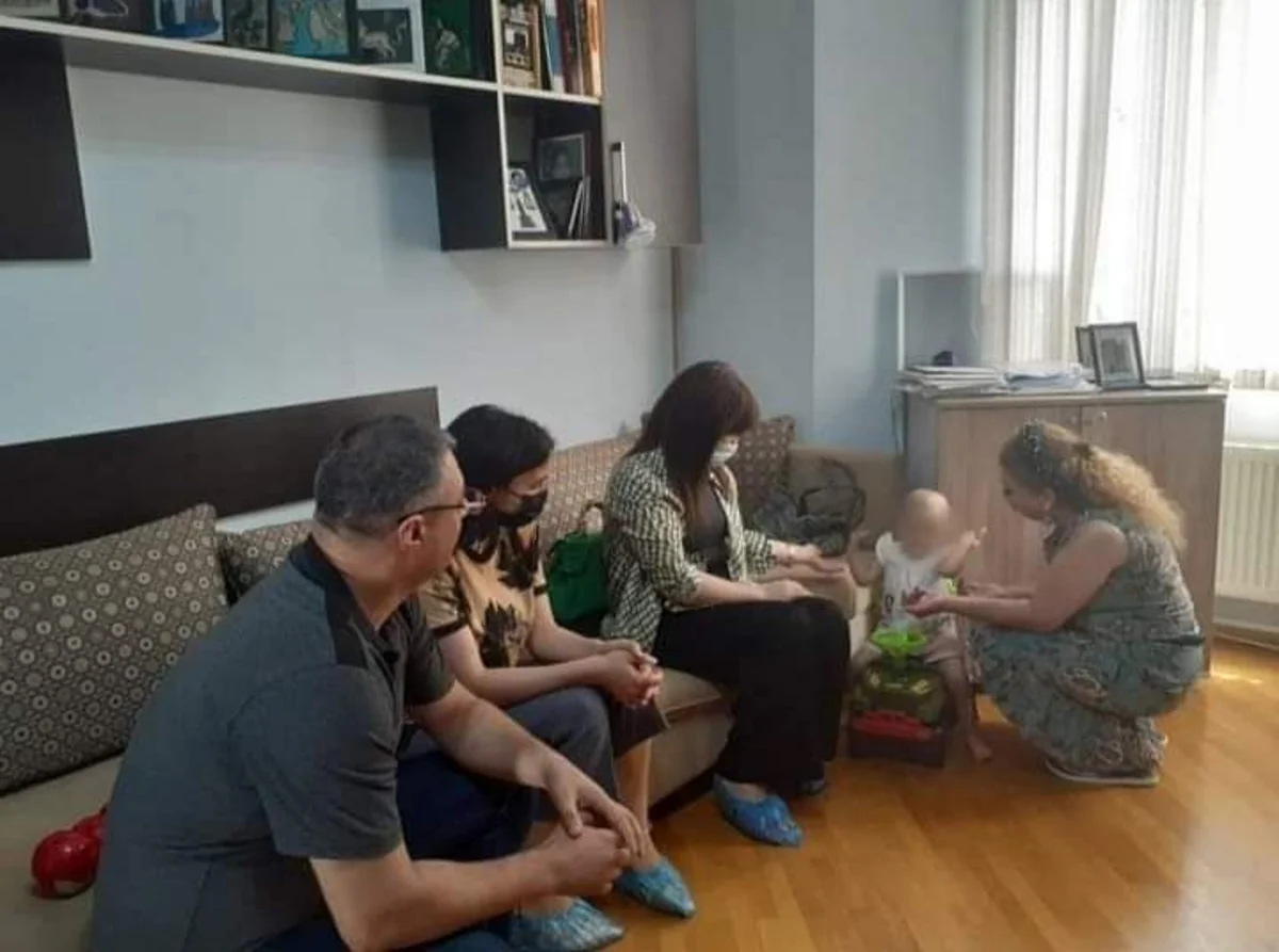 Dövlət Komitəsi valideyinləri narkotik aludəçisi olan uşaqla bağlı məlumat yaydı