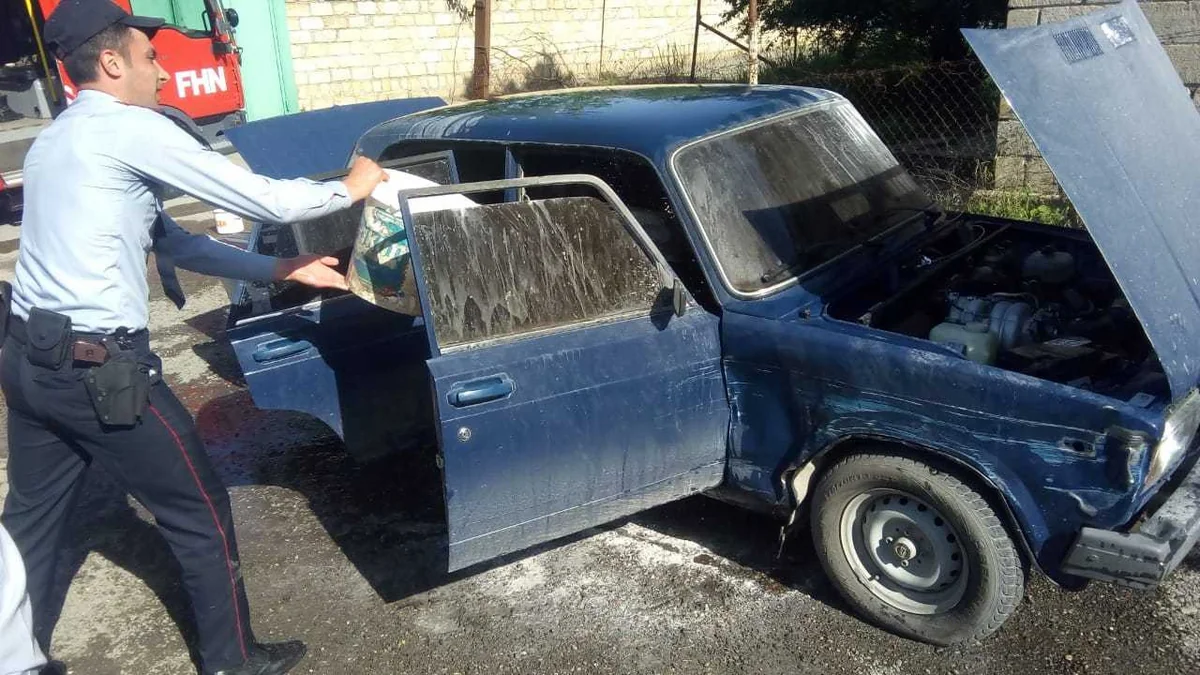 Qubada avtomobil yanıb