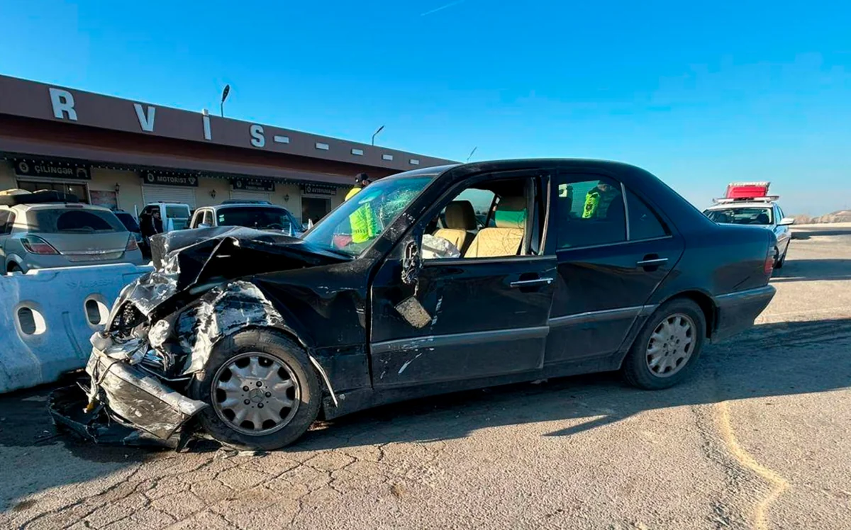 Hacıqabulda yol qəzasında üç nəfər ölüb, dörd nəfər xəsarət alıb - YENİLƏNİB-3