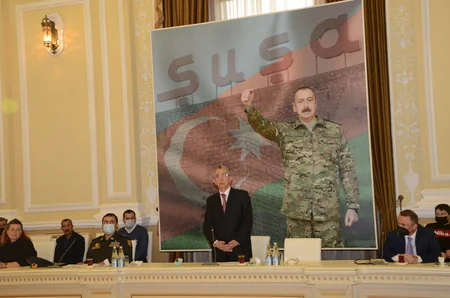 Eldar Əzizov: Son 200 ildə ilk dəfə ermənilərlə münaqişə qələbə ilə başa çatıb