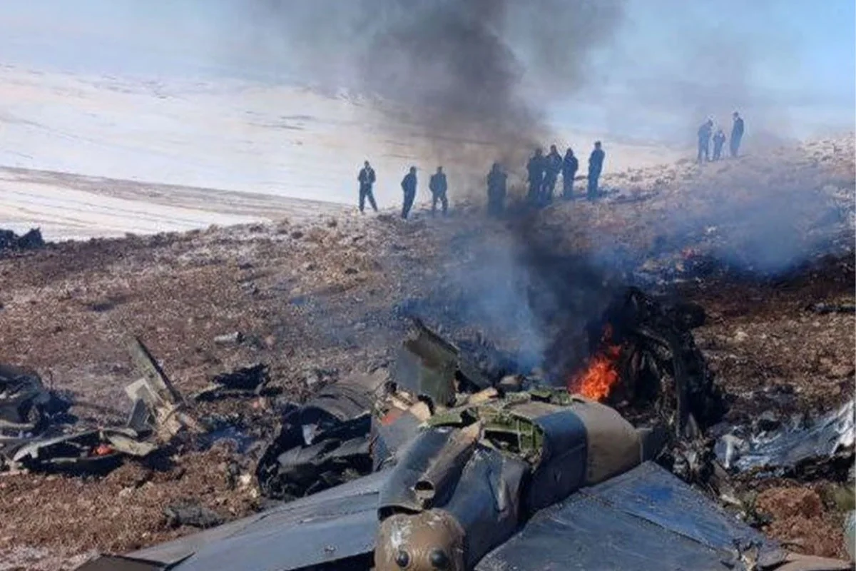 Iranian military aircraft crashes in Hamadan