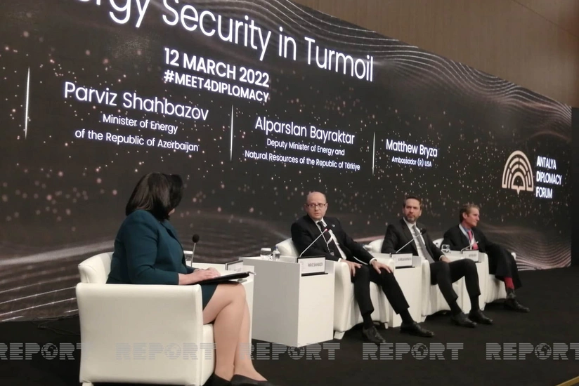 Пярвиз Шахбазов: В следующем году поставки газа в Европу по ЮГК будут увеличены