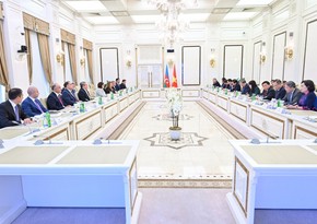 Сахиба Гафарова пригласила спикера парламента Вьетнама посетить Азербайджан