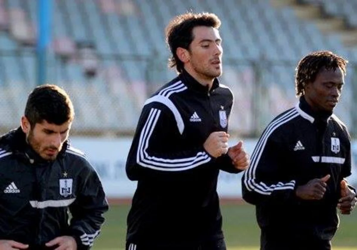 Neftçi transferə çıxardığı futbolçularından biri ilə müqaviləni pozub