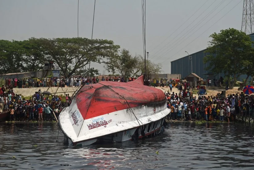 В Перу после столкновения судов погибли 20 человек, 50 пропали без вести