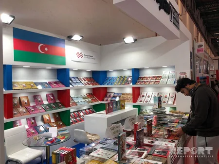İstanbulda Beynəlxalq Kitab Sərgisi açılıb