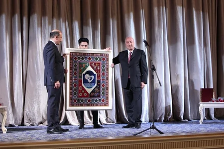 Sumqayıt teatrı yeni mövsümü əsaslı təmirdən çıxan binada açıb
