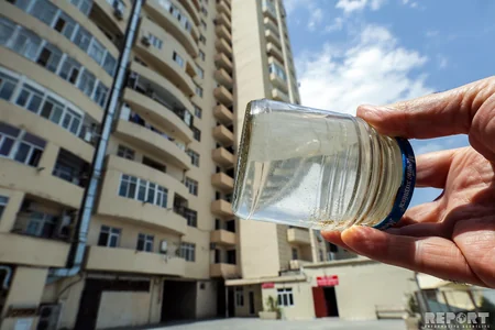 Bakıda MTK xidmətindən narazı olan bina sakinləri etiraz ediblər - FOTO
