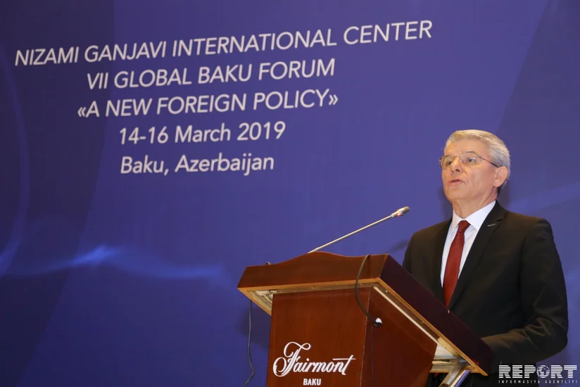 Qlobal Bakı Forumunda Avropa İttifaqının genişləndirilməsi məsələsi müzakirə olunub