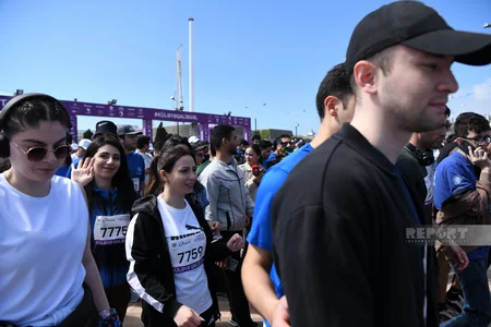 Heydər Əliyev Fondunun təşəbbüsü ilə keçirilən “Bakı Marafonu 2024” start götürüb