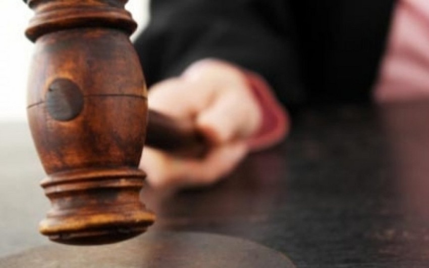 Sumqayıtda keçmiş arvadını 27 bıçaq zərbəsi ilə qətlə yetirən şəxsə hökm oxunub