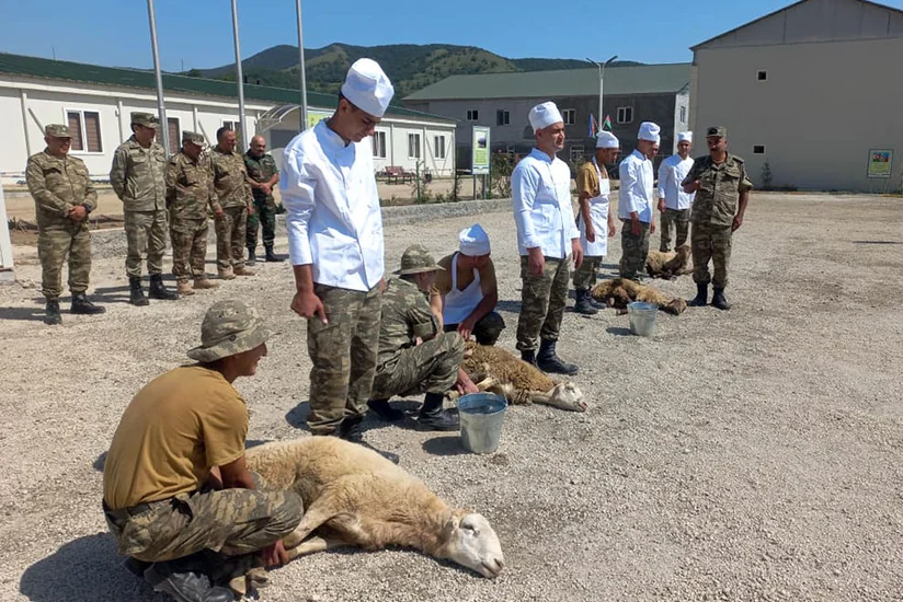 Qurban bayramı münasibətilə Azərbaycan Ordusunda tədbirlər keçirilib