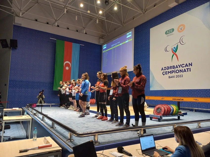 Ağırlıqqaldırma üzrə Azərbaycan çempionatı start götürüb