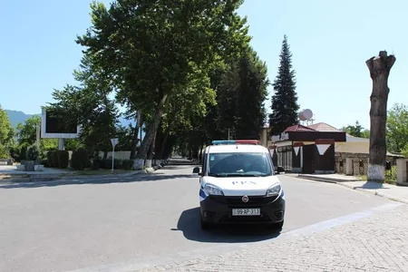 Polis İsmayıllıda sərt karantin rejimi qaydalarına nəzarət edir