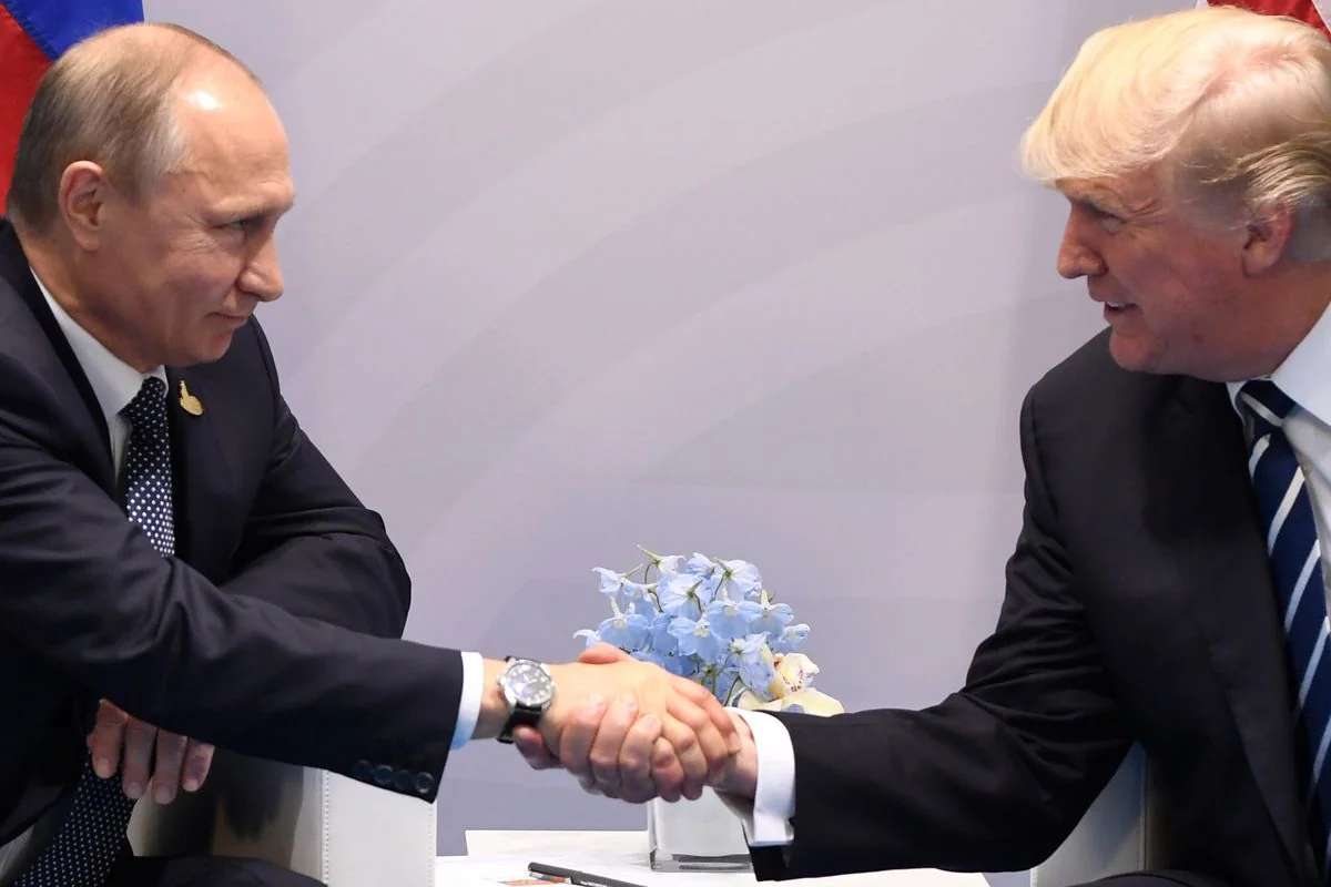 Vladimir Putin congratulates Donald Trump on the New Year and Christmas