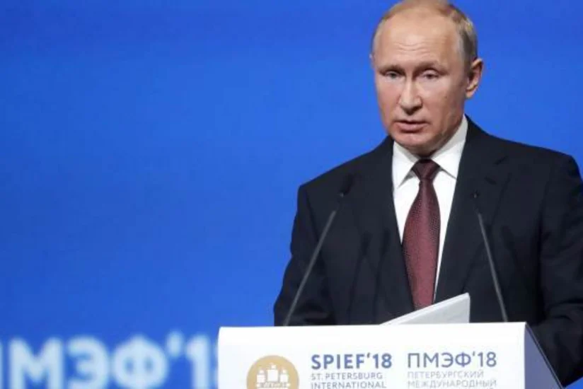 Путин призвал страны Запада не переходить красную черту в отношениях с РФ