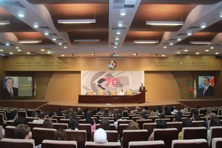 “Müasir cəmiyyət və din” mövzusunda konfrans keçirilib