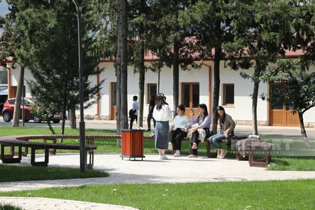 Qarabağ Universiteti ilk tələbələrini qarşılayıb - FOTOREPORTAJ