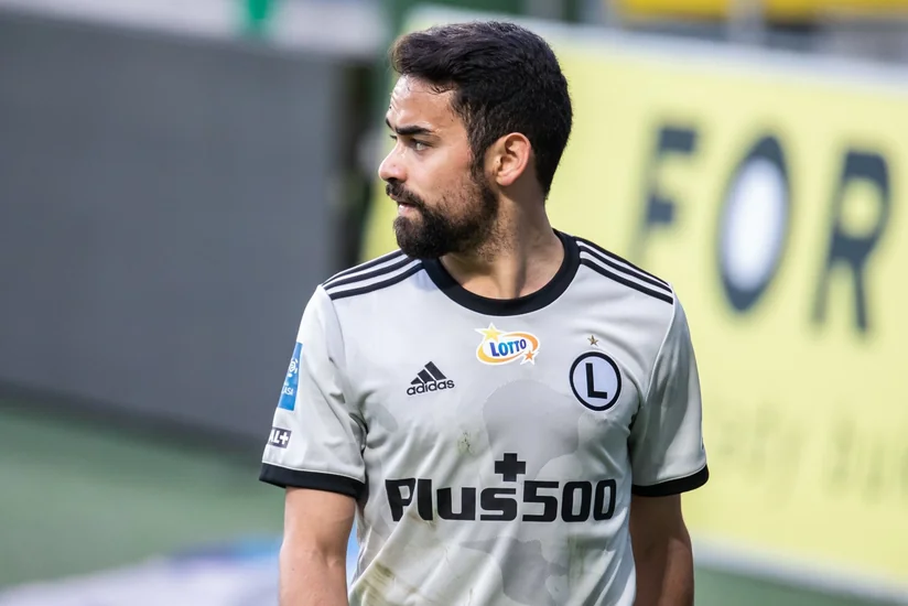 Mahir Emreli ilə birlikdə döyülmüş futbolçu da Legiyanı tərk edir