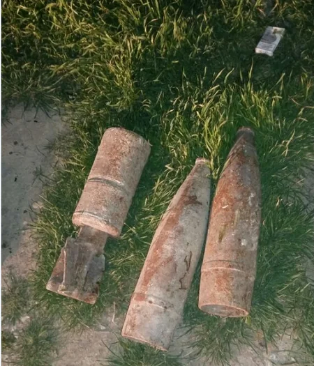 Sumqayıtda 3 ədəd partlamış top mərmisi aşkarlanıb - FOTO