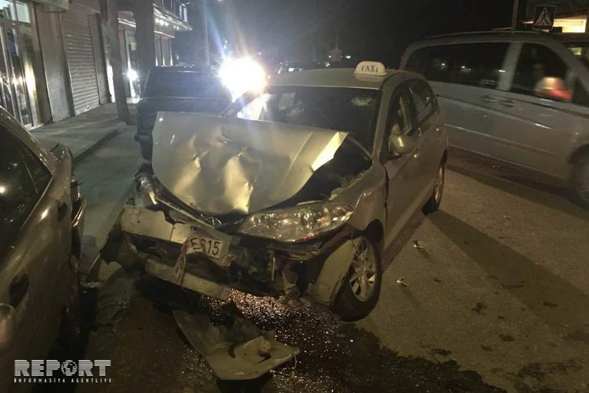 В Баку пьяный водитель устроил цепную аварию- ВИДЕО