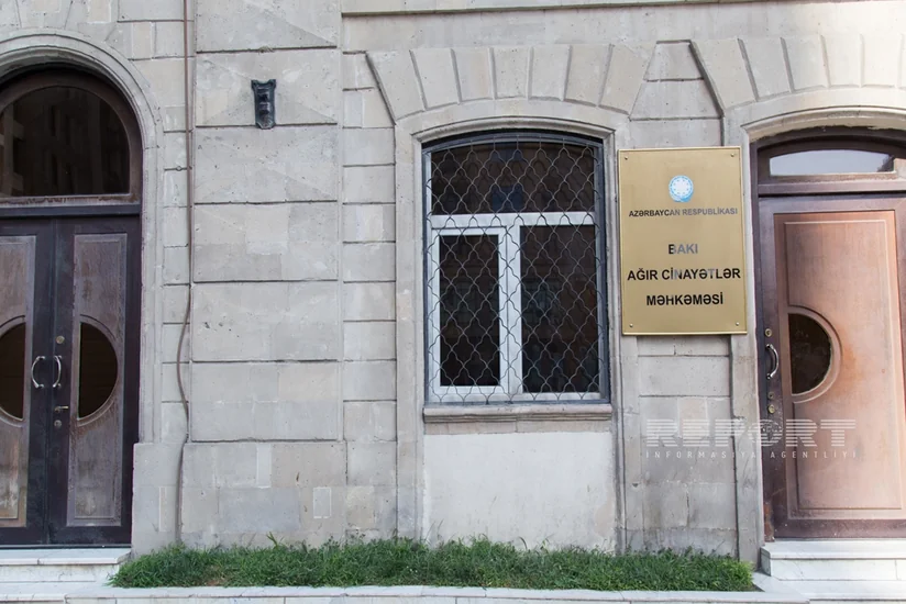 Dələduzluqda təqsirləndirilən şəxsin cinayət işi üzrə məhkəmənin növbəti iclası keçirilib