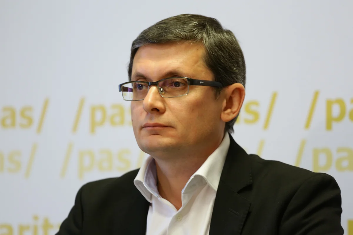 КС Молдовы признал законным указ о выдвижении Гросу в премьеры