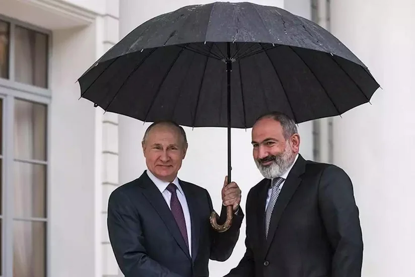 Putin, Pashinyan talk over phone
