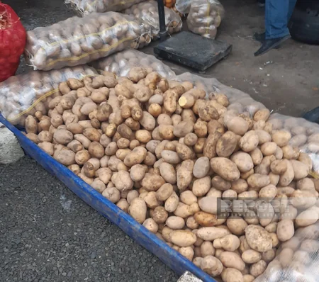 Yeni il qabağı Biləsuvar bazarında vəziyyət: bəzi məhsullar ucuzlaşıb, bahalaşanlar da var