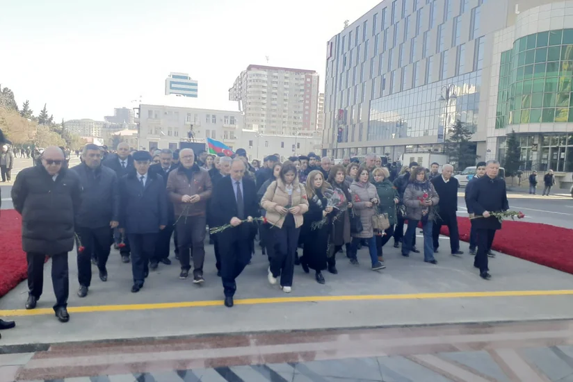 Qərbi Azərbaycan İcmasının üzvləri Ana harayı abidəsini ziyarət ediblər