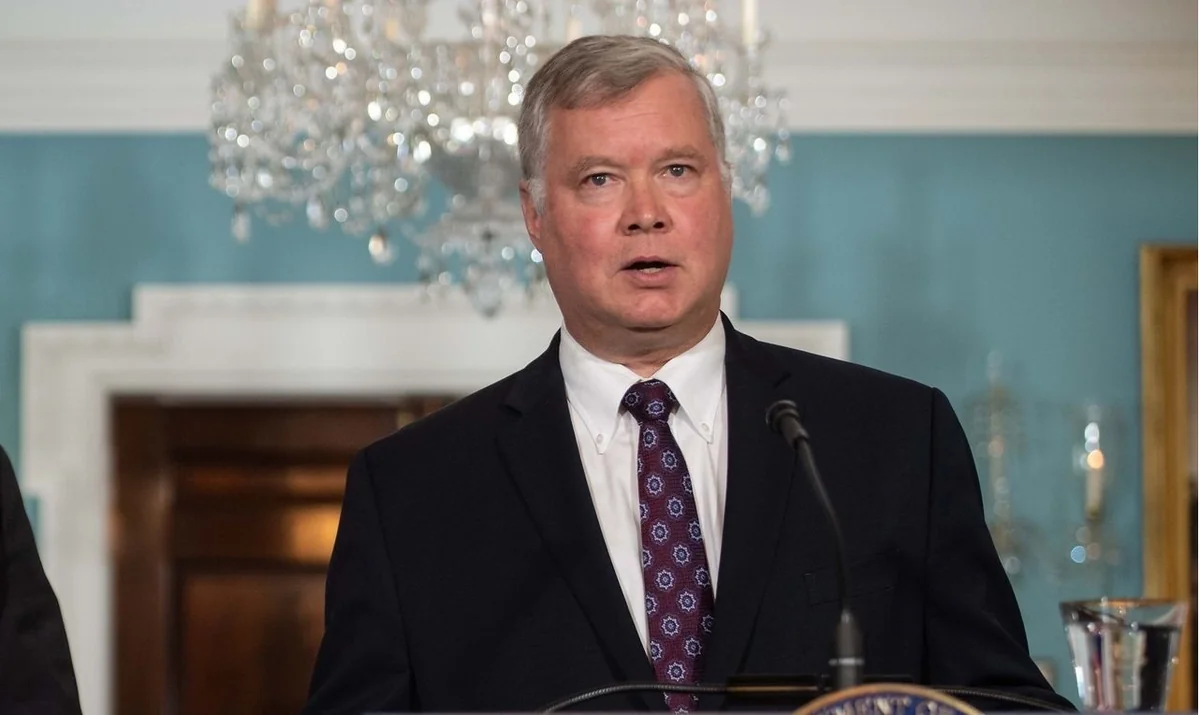 Pompeonun müavini Belarusa görə Rusiyaya gedir