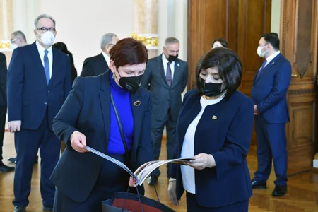 Sahibə Qafarova Riqada  Latviya Seyminin sədri ilə görüşüb