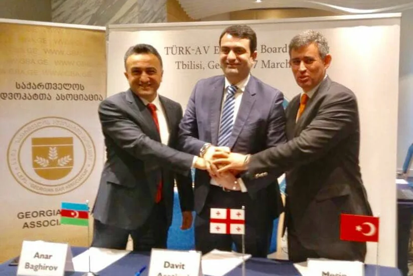 Tbilisidə Azərbaycan, Gürcüstan və Türkiyənin Vəkillər kollegiyaları arasında əməkdaşlıq müqaviləsi imzalanıb