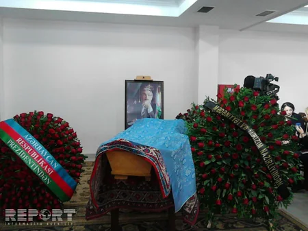 Xalq şairi Söhrab Tahirlə vida mərasimi keçirilir